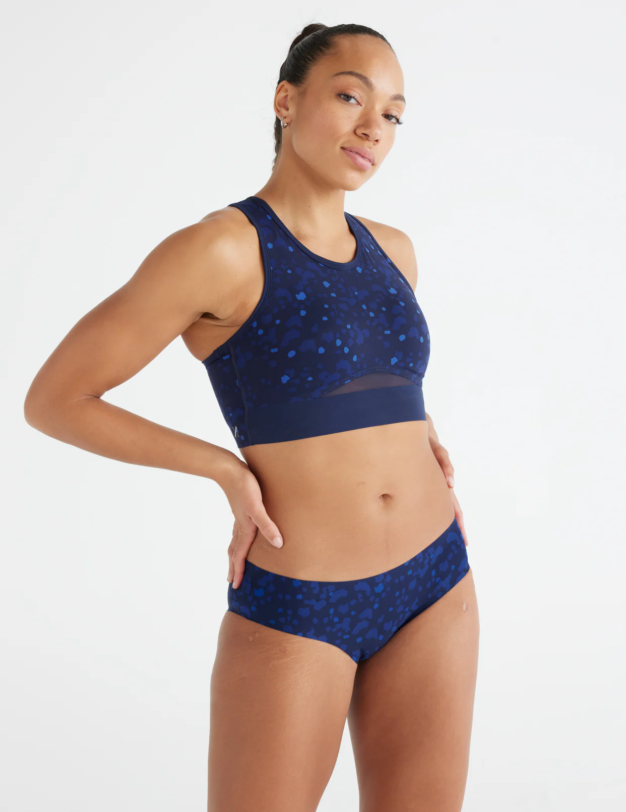 Essential No-Show Bikini - Last Call - Image 138