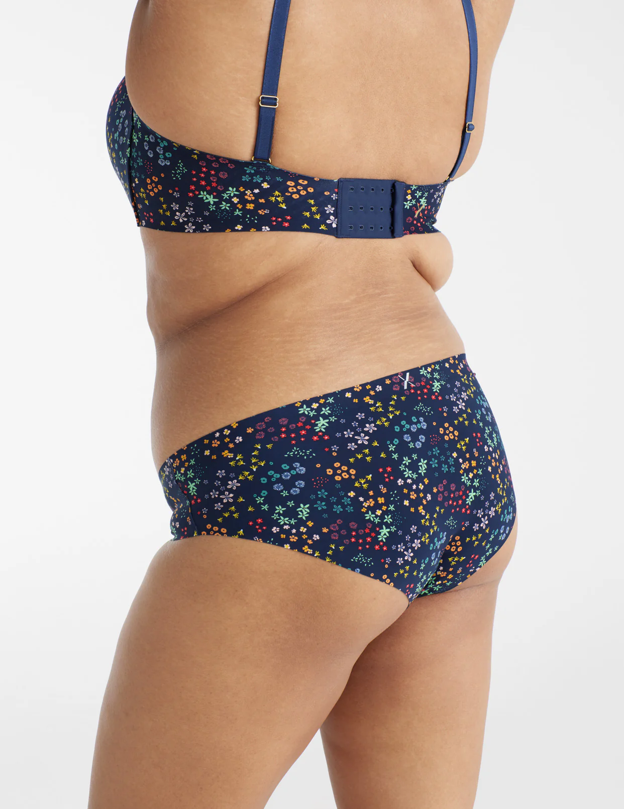 Essential No-Show Bikini - Last Call - Image 146