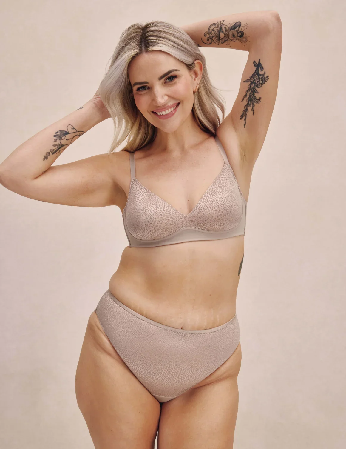 Lace Bra - Image 32