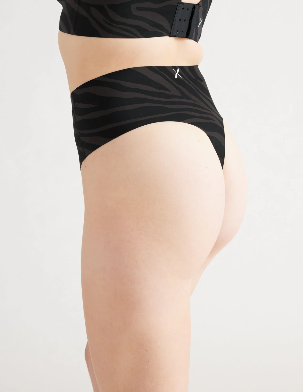 Light Leakproof No-Show High Rise Thong - Last Call - Image 26