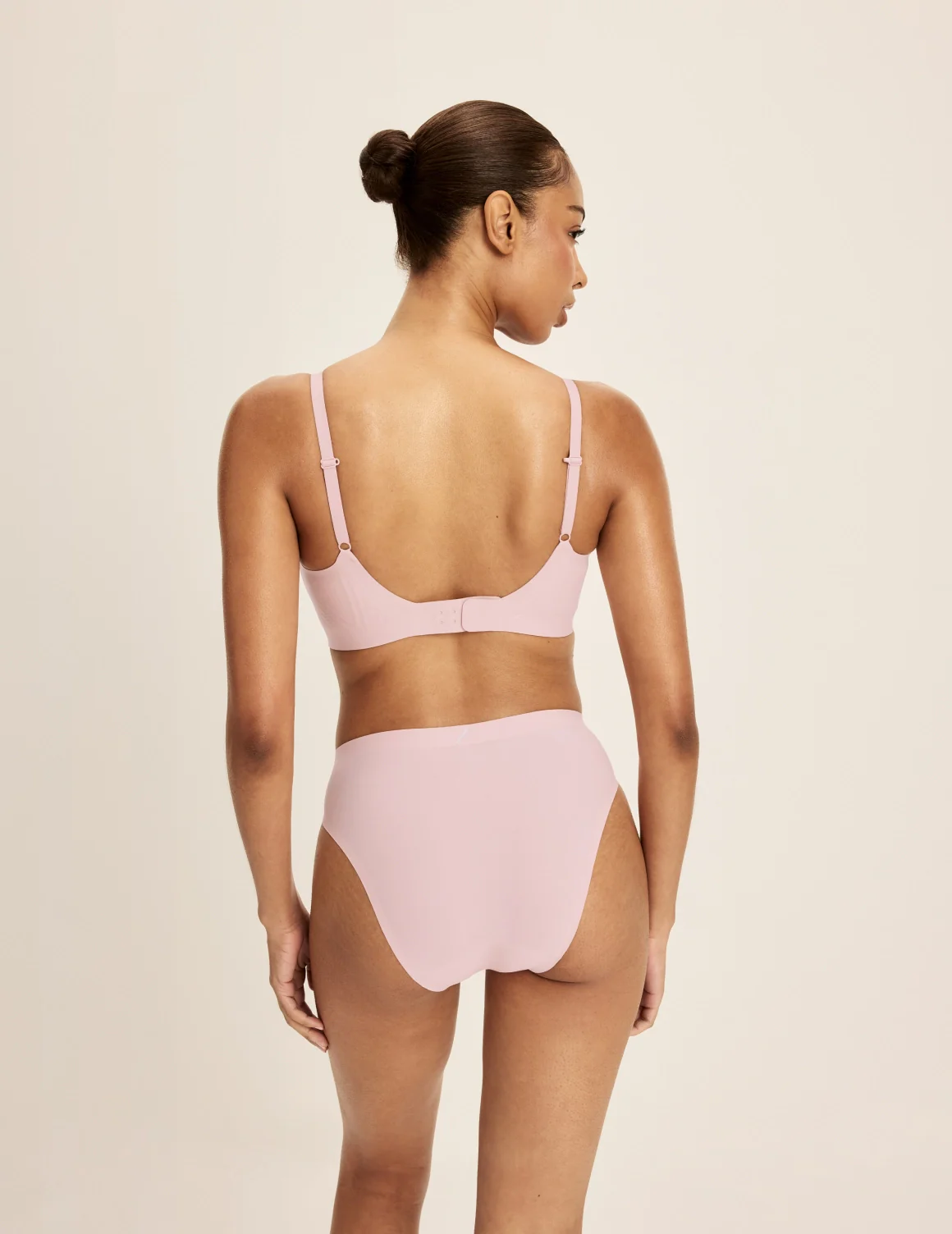 Revolution Scoop Bra - Image 8
