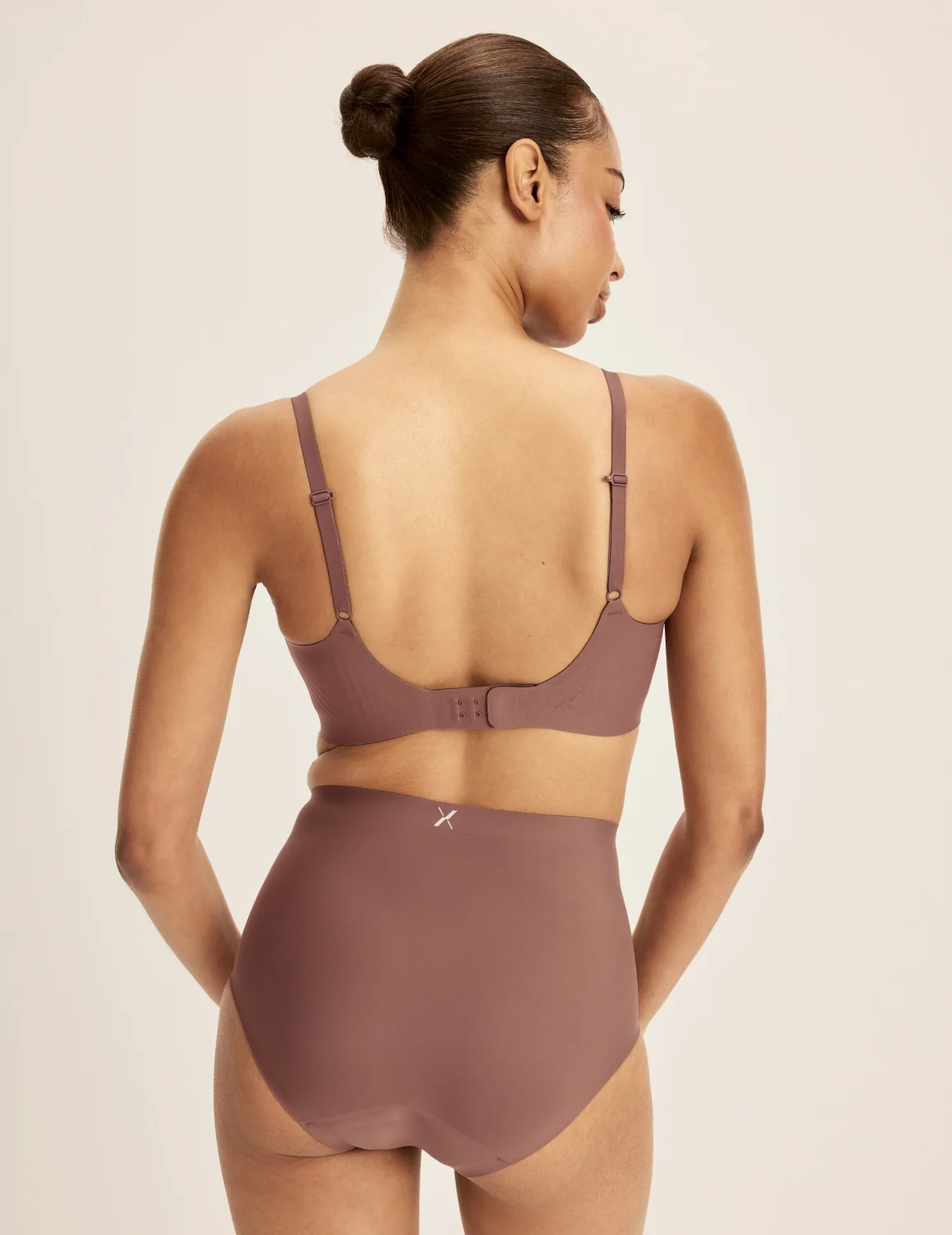 Revolution Scoop Bra - Image 14