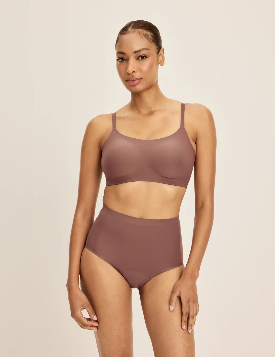 Revolution Scoop Bra - Image 16