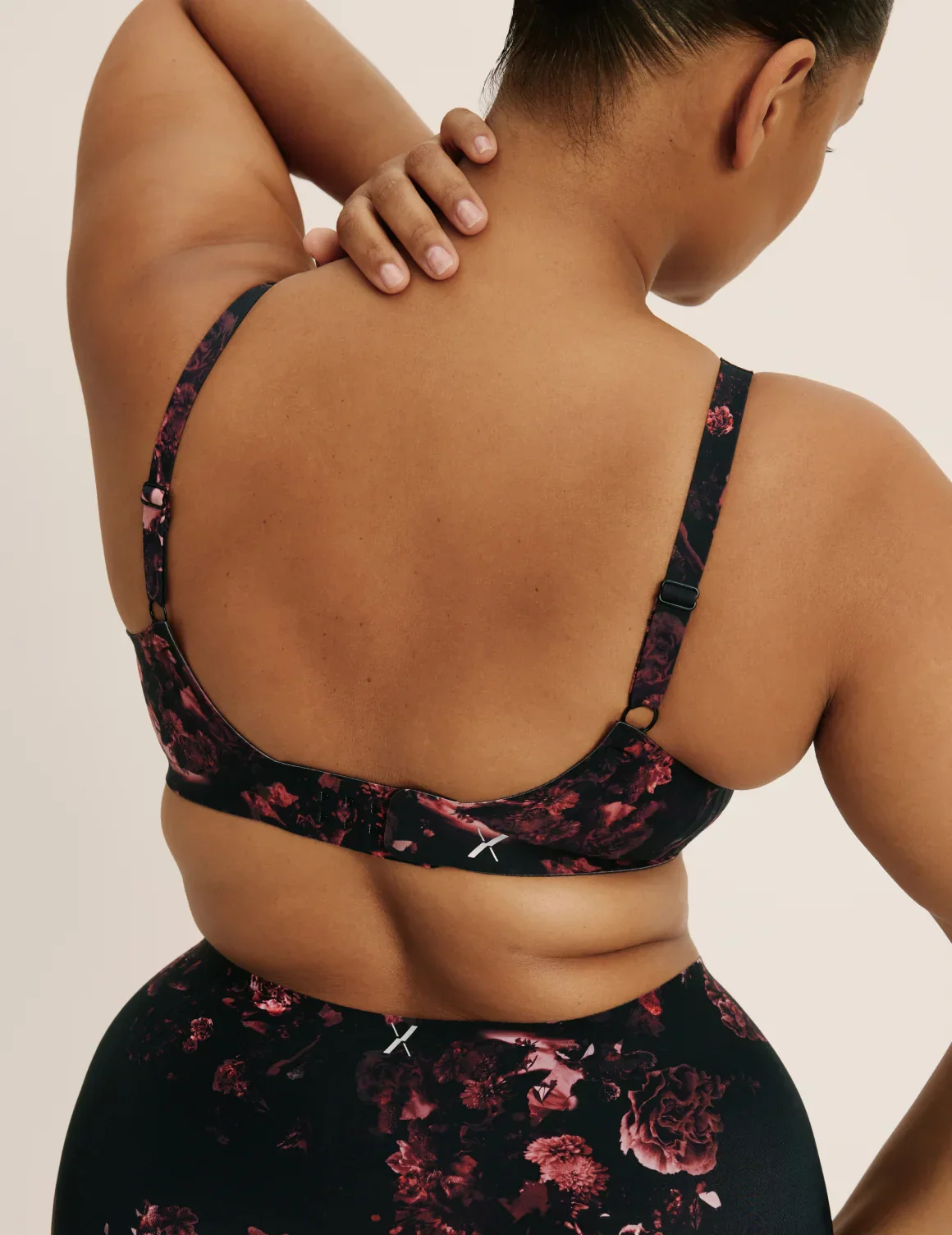 Revolution V-Neck Bra - Last Call - Image 141